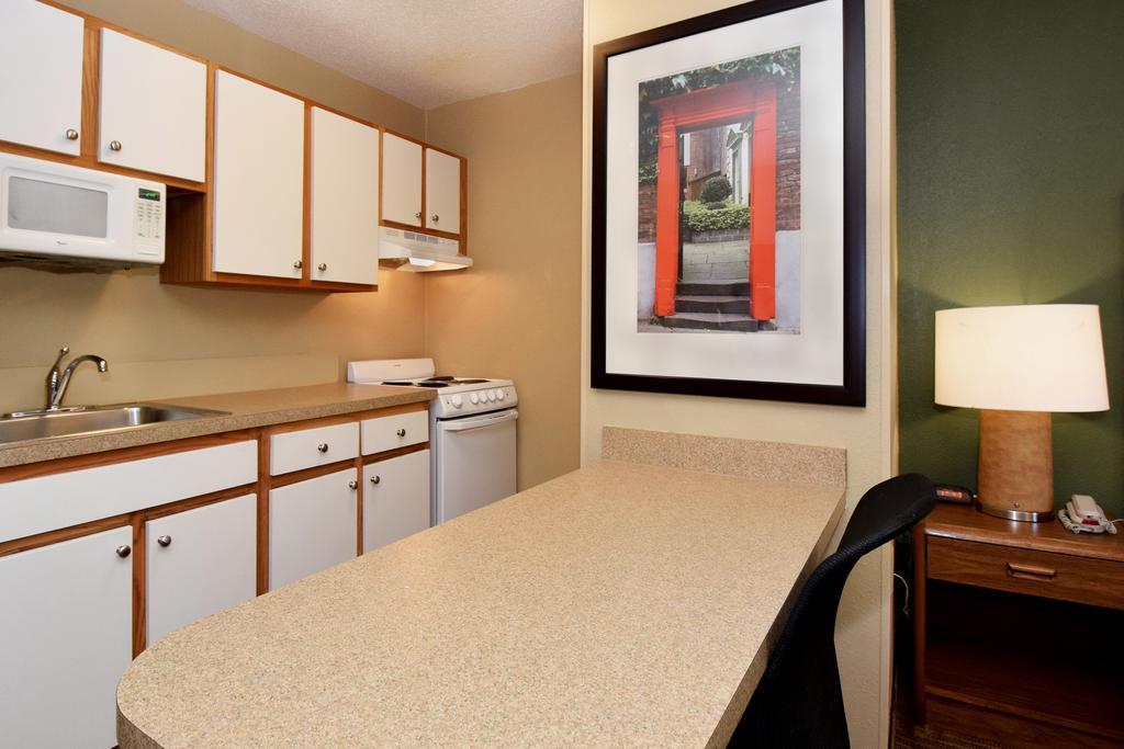 Extended Stay America Select Suites - Raleigh - Rtp - 4610 Miami Blvd Ντάραμ Εξωτερικό φωτογραφία